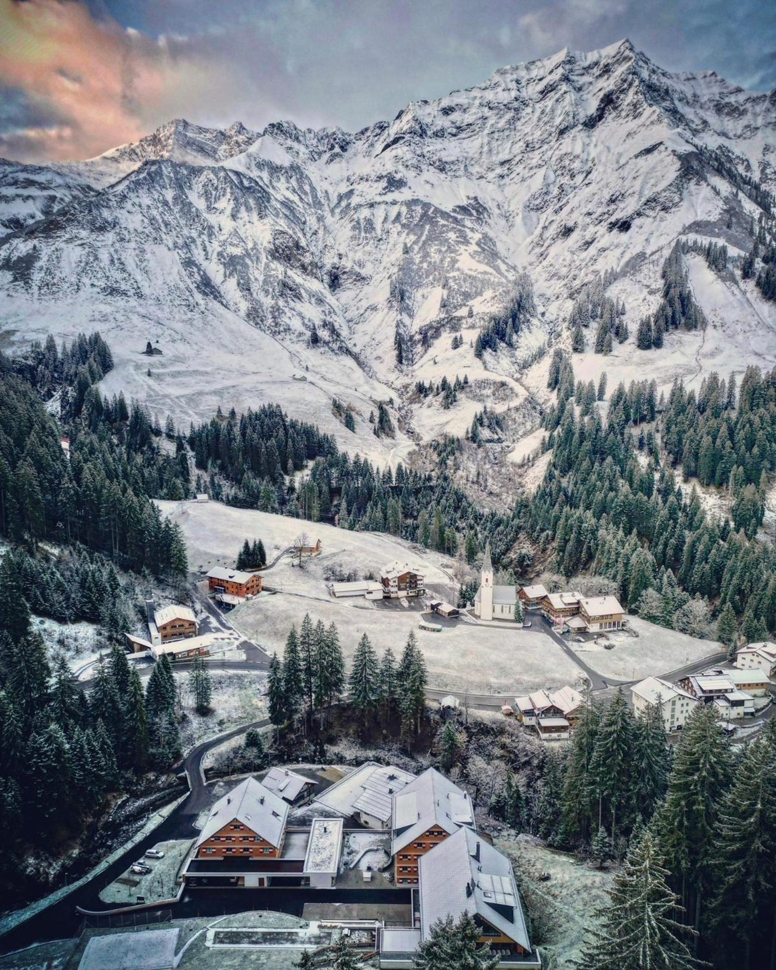Berghaus Schroecken - Hotel Apartments Spa Exteriör bild